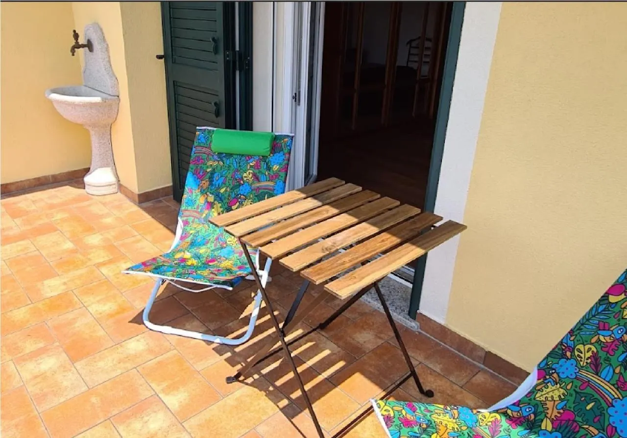 Cisano sul Neva La Terrazza Sui Limoni - Suite Degli Ospiti - Mare, Escursioni A Piedi O Bike, Falesie Per Arrampicate Cisano sul Neva